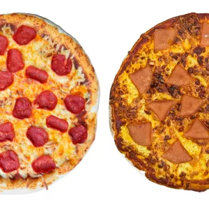 2 Pizzas Grandes - 1 Pepperoni + 1 Jamón - Paquete